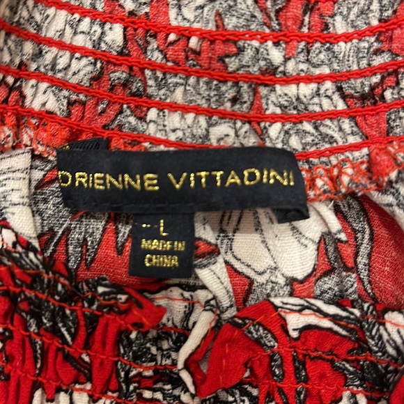 Beautiful red blouse by Adrianne vittadini - Picture 2 of 3